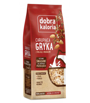 Chrupiąca gryka z melasą i migdałami