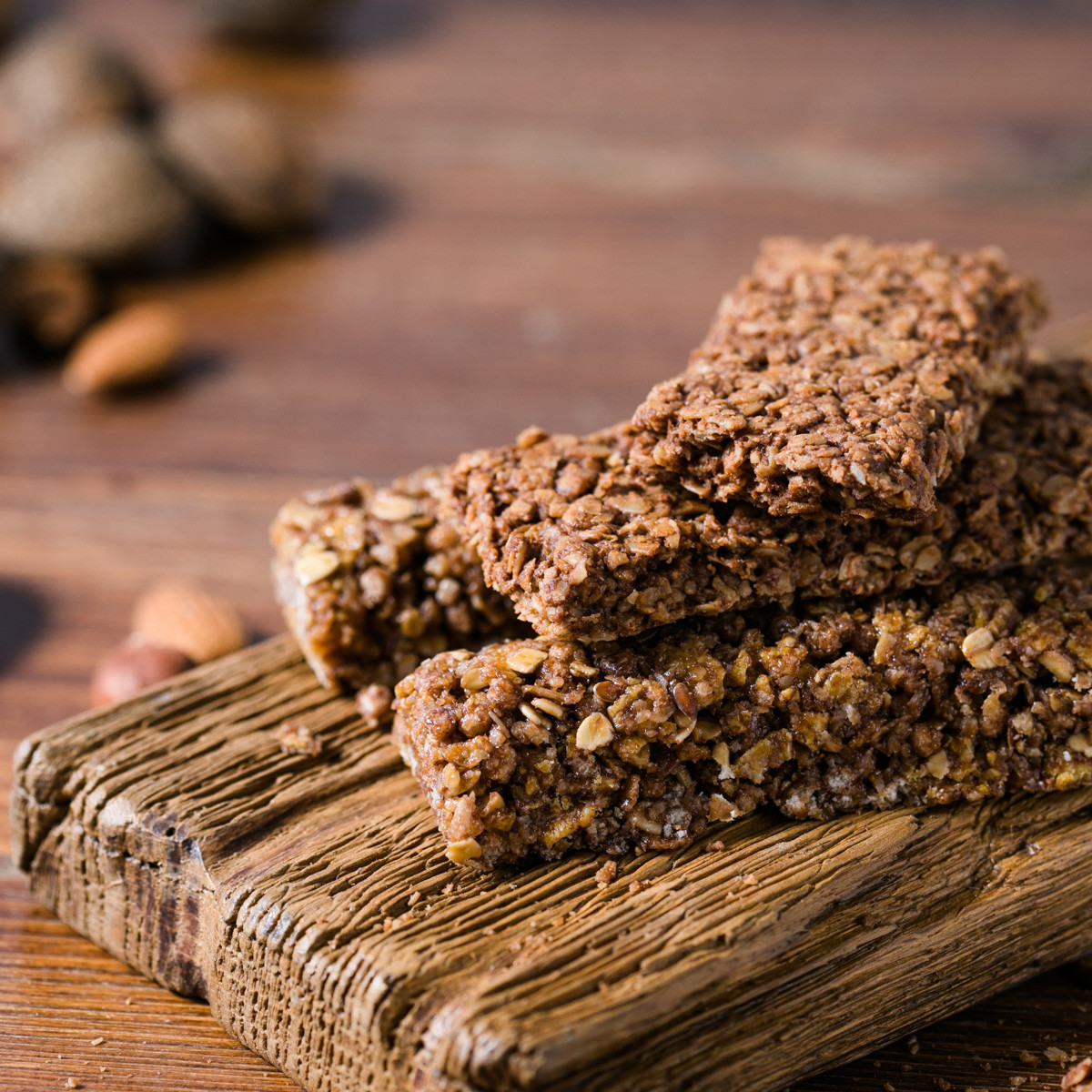 MINI CRUNCHY NUT BARS (6 PIECES)