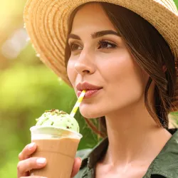 Frozenccino Pistachio Chill Cold Cappuccino Pistachio Ice Cream 25g