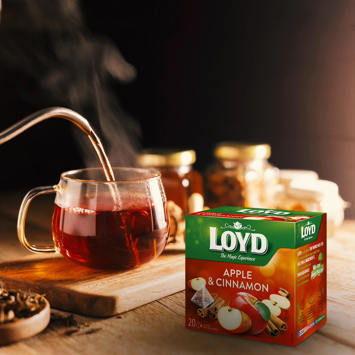 Zestaw 8 smaków piramidek owocowych LOYD